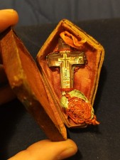 relic reliquary reliquia