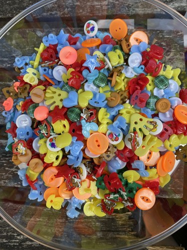 Buttons 250g novelty