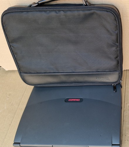 Vintage laptop compaq - vintage, contura