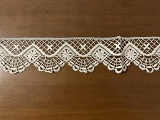 PIZZO AL TOMBOLO ANNI '60 - 560 CM ALTEZZA 9 CM - MAI USATO