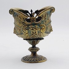 Antica mitica urna in bronzo