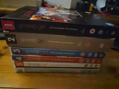 Gossip girl complete seasons - gossip,