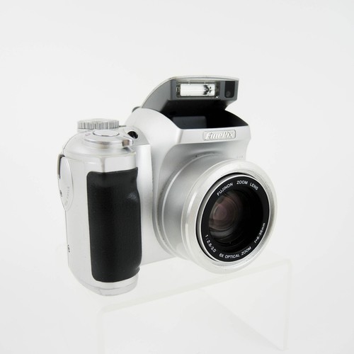 Fujifilm finepix s3000 zoom - fujifilm,