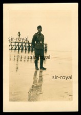 Tronville - Soldato Wehrmacht sulla spiaggia - Francia - WW2 foto 6x9cm