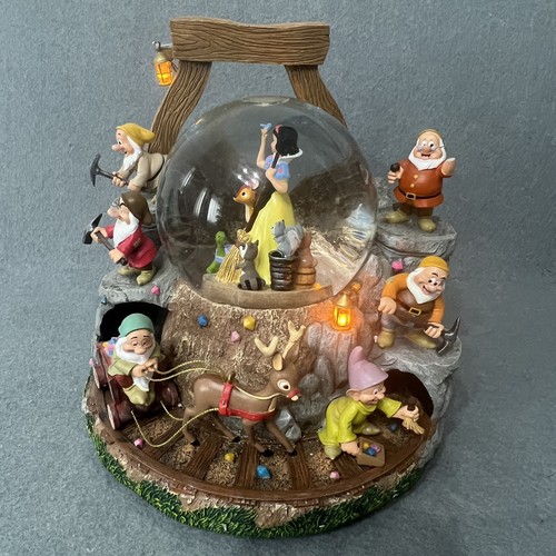 Disney snow globe - snow, white