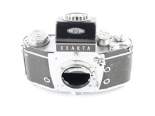 Exakta Varex IIa con prisma