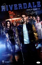 Riverdale Firmato Cast Autografo 11X17 Poster 8 Auto Luke Perry Apa JSA LOA
