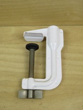 vecchio MORSETTO DA TAVOLO PER LAMPADA tipo RIMSA bianco morsa vintage scrivania