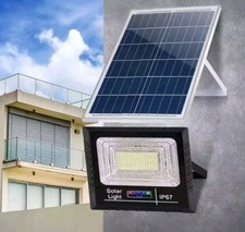 Faro LED Solare Per Esterni