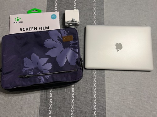 Macbook pro 2015 caricato - macbook,