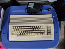 Tested working commodore - &,