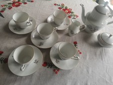 set 5 tazze da the + lattiera