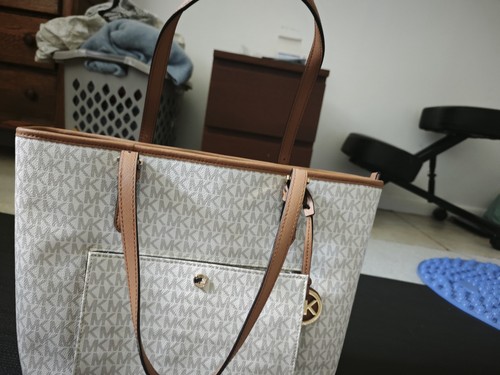 Brand new large jet set - brand,