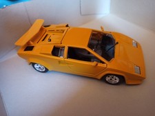 Modellino Bburago Lamborghini Countach - scala 1:24 con scatola