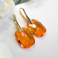 Orecchini in oro con cristalli