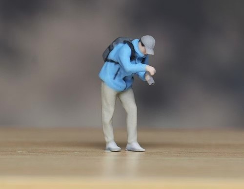 Modellino figura dipinto - , ed
