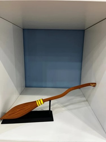 Nimbus 2000 broomstick 3d - nimbus,