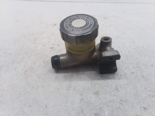 Suzuki 380 pompa freno - 72,
