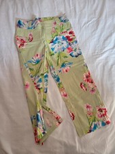 Pantaloni corti floreali vita