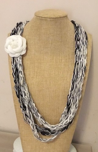 Collana uncinetto - collana,,