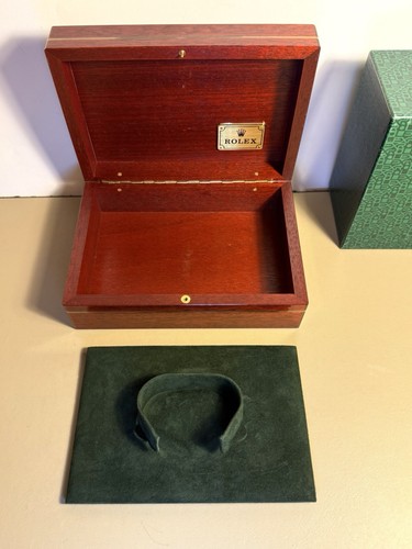 Rolex daytona watch - box, case