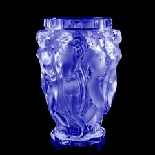 Vaso Baccanti in vetro blu Art Decò anni '30 H.Hoffmann di Lalique