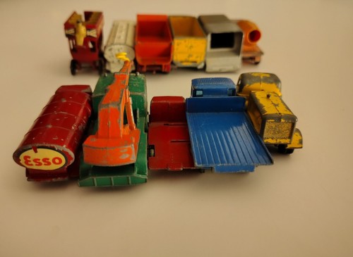 Matchbox corgi husky - matchbox,, corgi,