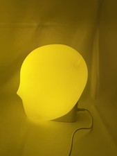 Lampada da tavolo testa