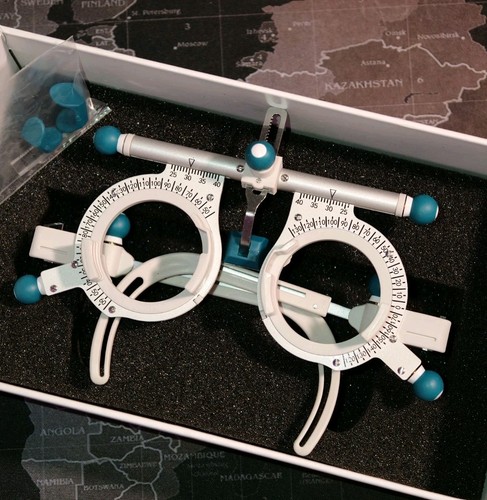 Trial frame optometry - frame, oculus
