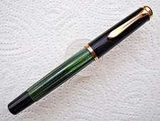 Pelikan 400 verde a righe |