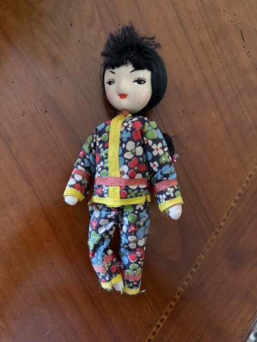 Piccola bambola souvenir