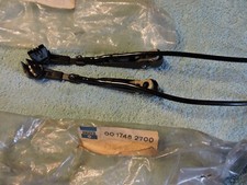 Neuf -2 Bras d'essuie phare