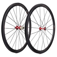 Ruota in carbonio con mozzo