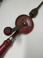 Antico Trapano a Mano Marca