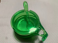 Set Tavola/Cucina Designer Guzzini-composto da 5 pezzi- colore verde trasparente