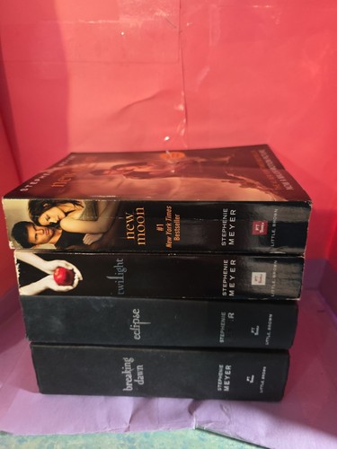 Twilight saga series books set - books,