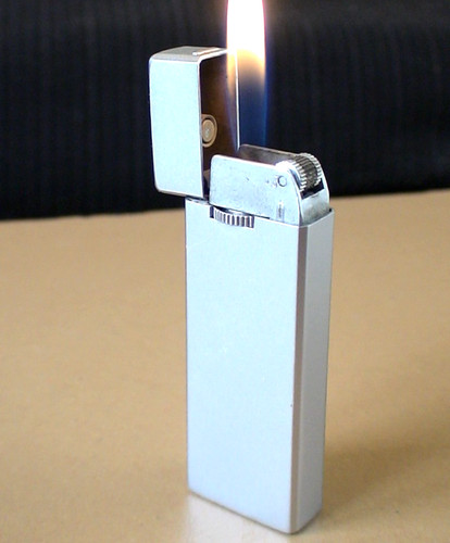 Briquet ancien roventa pub - briquet,