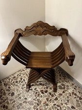 Antica sedia legno Savonarola pieghevole intagliata realizzata a mano in Italia