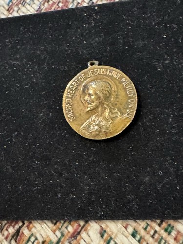 Medaglia ciondolo cattolico