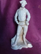 scultura in porcellana di