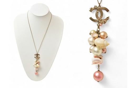 Collana chanel bianca rosa - e,