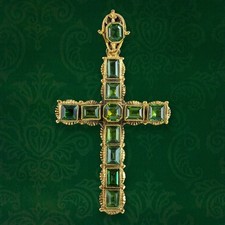 Antico ciondolo croce peridoto