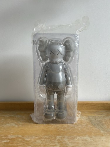 Kaws companion moma open - kaws,