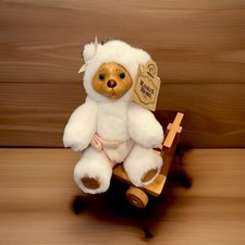 Robert Raikes Mitzi asilo nido