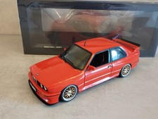 BMW M3 e30 rosso conversione