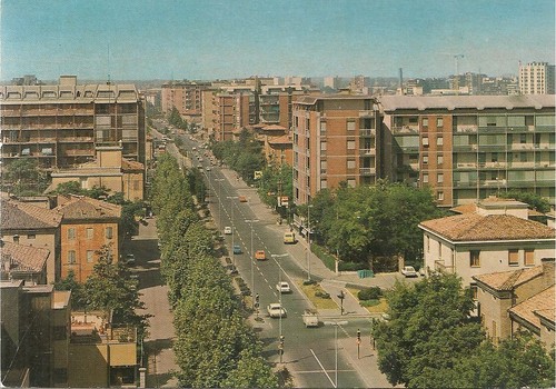 Modena via giardini - -,