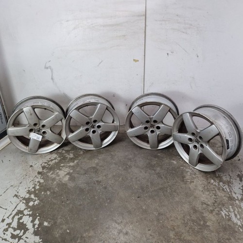 Set cerchi lega r17 5 - lega,