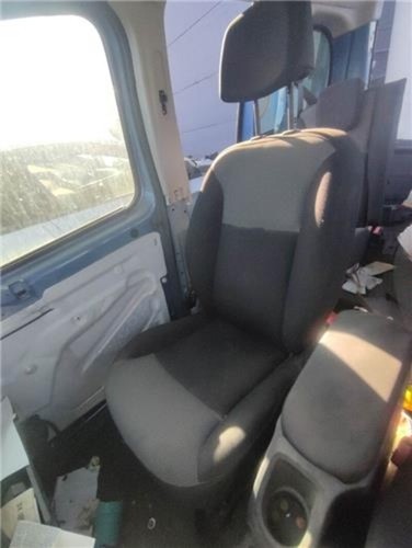 Asiento delantero derecho - delantero,