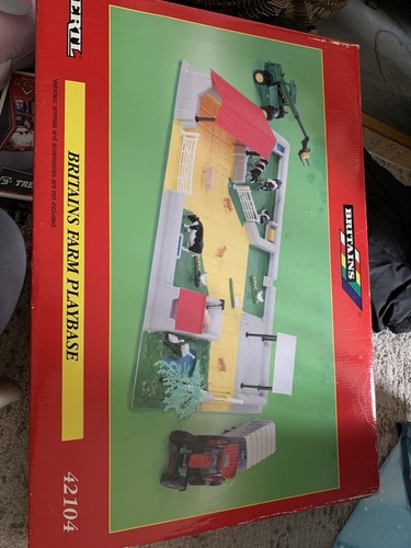 Britains farm play base 42104 - farm,