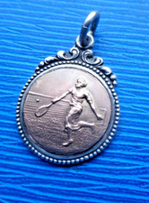 Argento Dorato Tennis Medaglia Portachiavi Ciondolo 1929 Donna Giocatore Inter